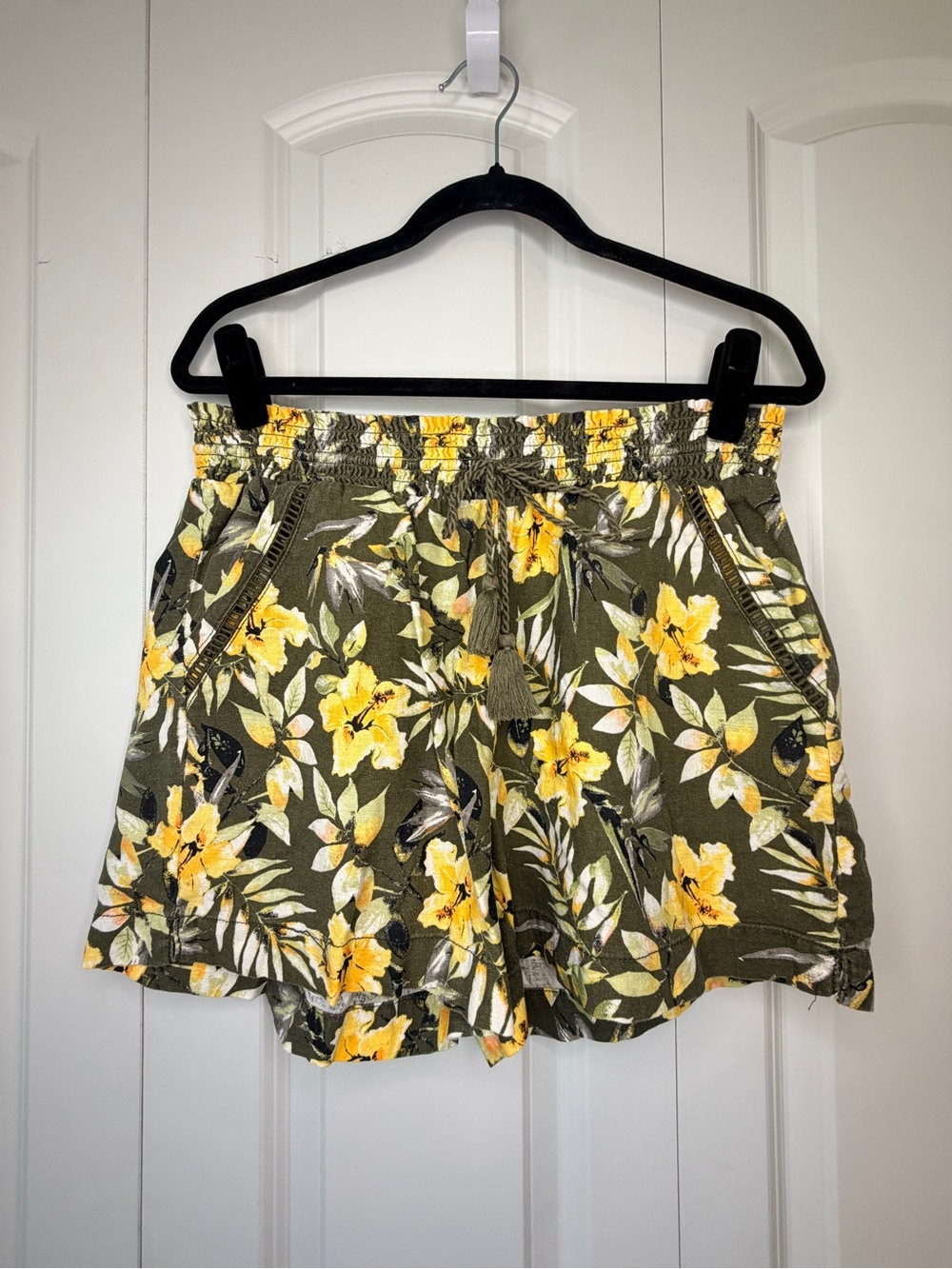 Briggs New York Olive Floral Drawstring Shorts with Yellow Blooms
